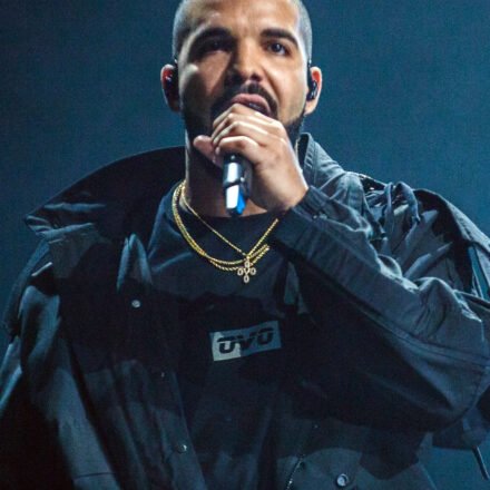 Drake performing on stage (2016)