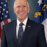 Official portrait of U.S. Senator Thom Tillis (R-NC)